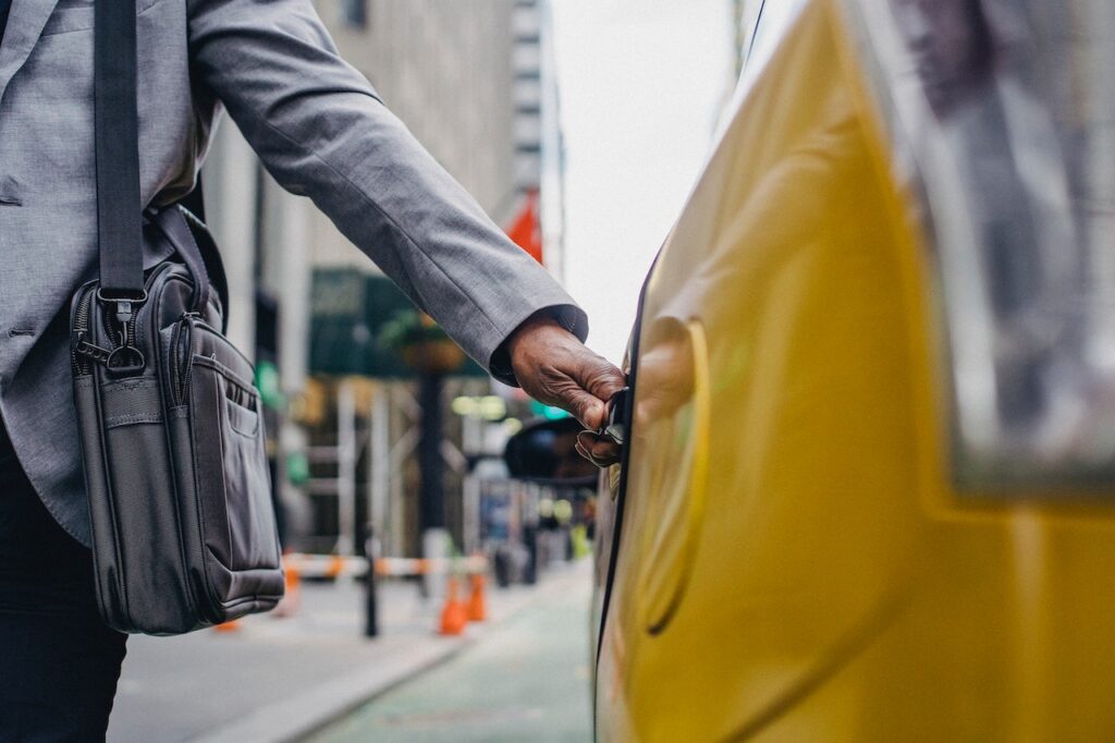 A Comprehensive Guide to Airport SUV Service by #1 JetBlack Transportations: Unlocking the Luxury 2 airport SUV service