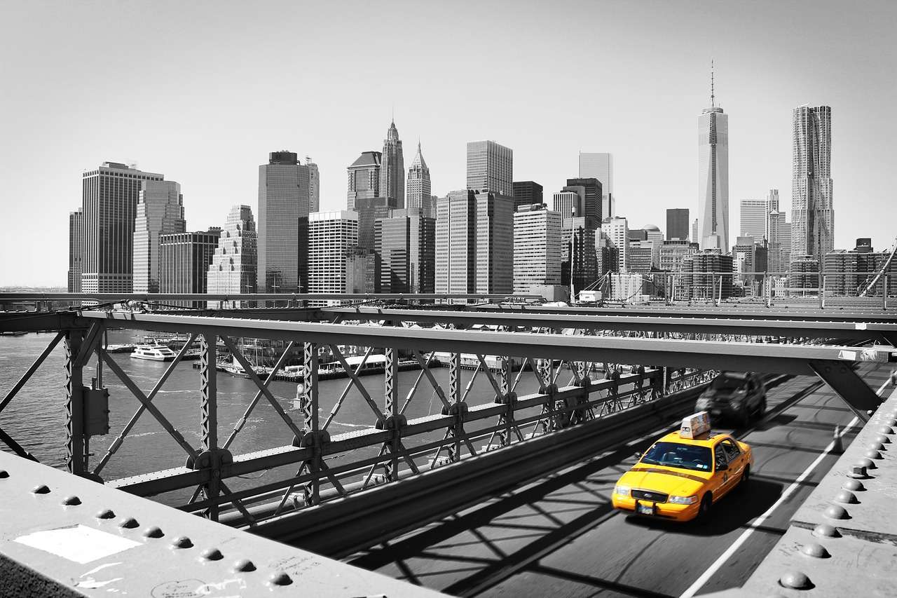 I’m visiting Philadelphia for the first time, how can a limo service enhance my experience?