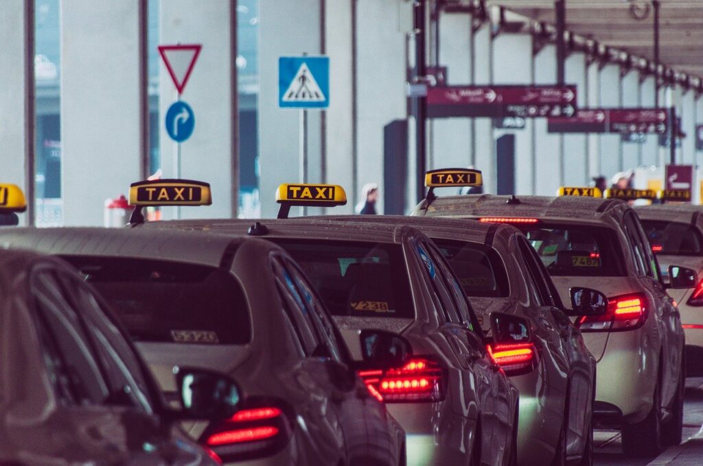 No Need To Stress, JetBlack has Suitable Solutions for Everything Like A Taxi To The Airport! 2 Booking a Taxi to the Airport